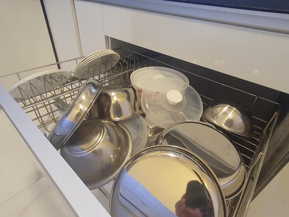 Osi Apartments Khar West Mumbai Dış mekan fotoğraf